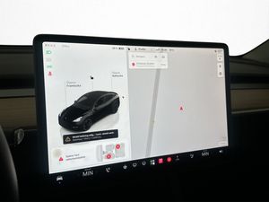 Tesla Model Y bild 26