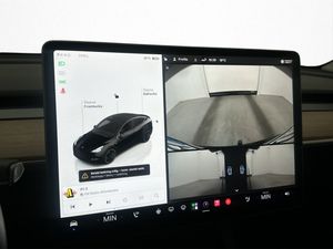 Tesla Model Y bild 28