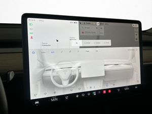 Tesla Model Y bild 29