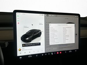 Tesla Model Y bild 33