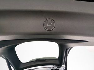 Tesla Model Y bild 17