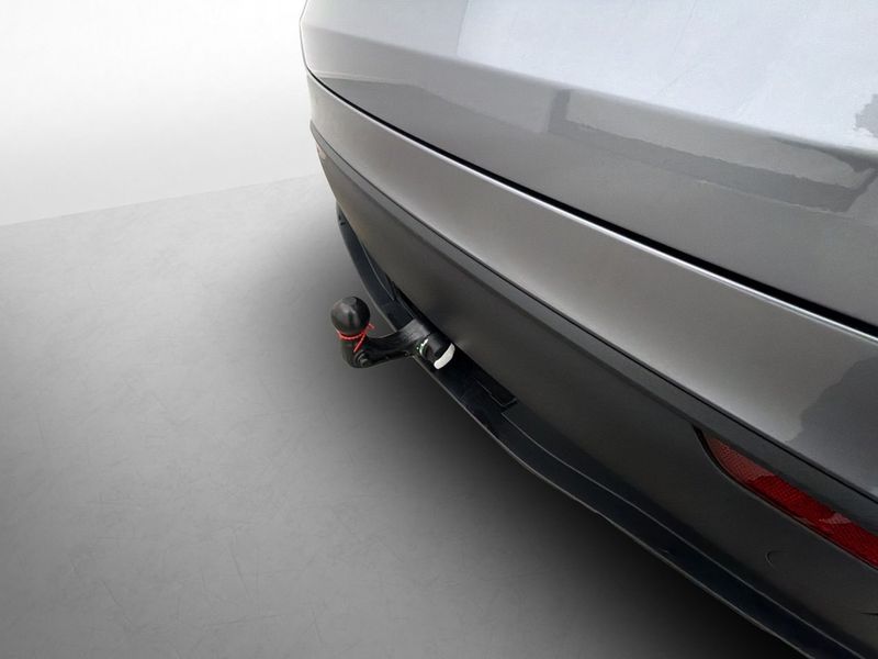 Tesla Model Y bild 15