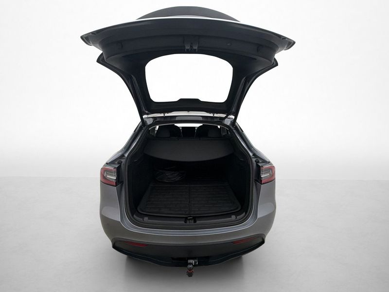 Tesla Model Y bild 16