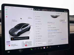 Tesla Model Y bild 24