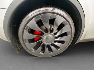 Tesla Model Y bild 11