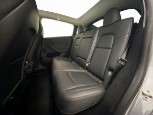 Tesla Model Y bild 18