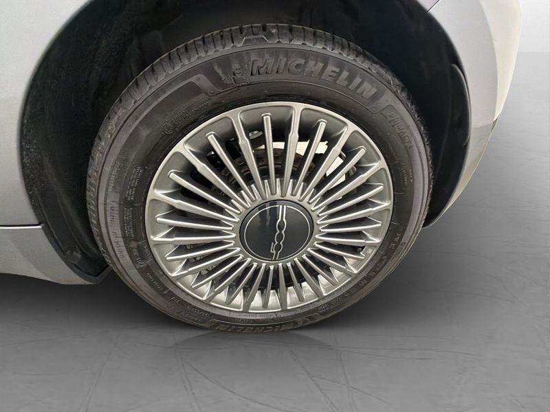 Fiat 500e bild 31