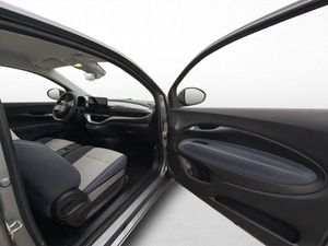 Fiat 500e bild 25