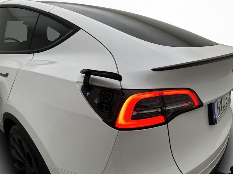 Tesla Model Y bild 32