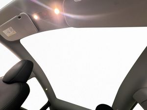 Tesla Model Y bild 13