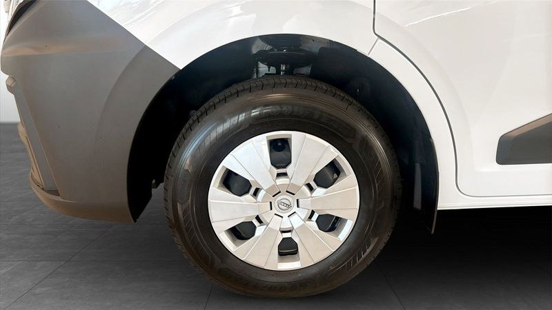 Nissan Interstar bild 9