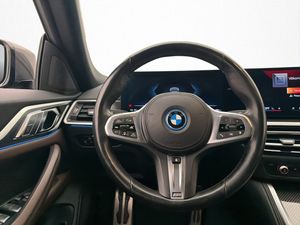 BMW i4 bild 15