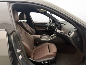 BMW i4 bild 28