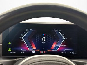 BMW i4 bild 18
