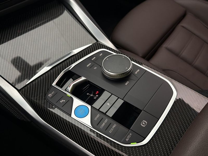 BMW i4 bild 27