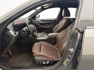 BMW i4 bild 13