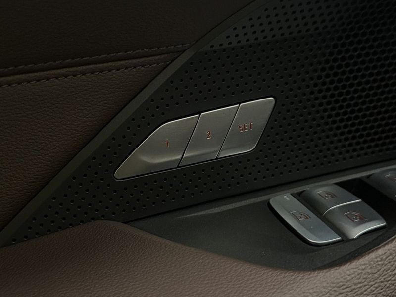 BMW i4 bild 14