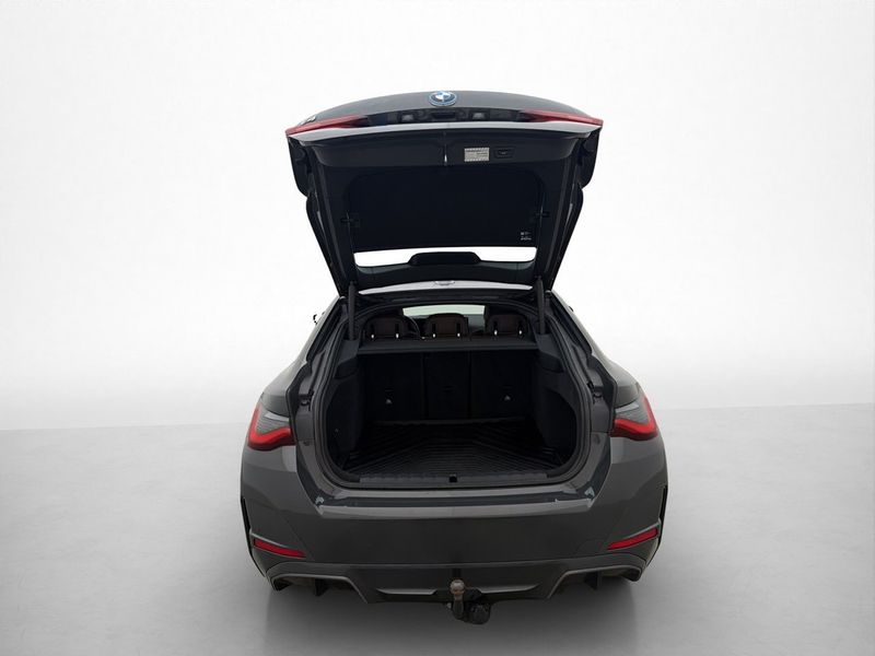 BMW i4 bild 32