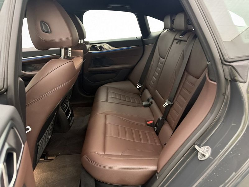 BMW i4 bild 31