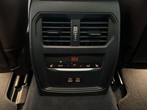 BMW i4 bild 30