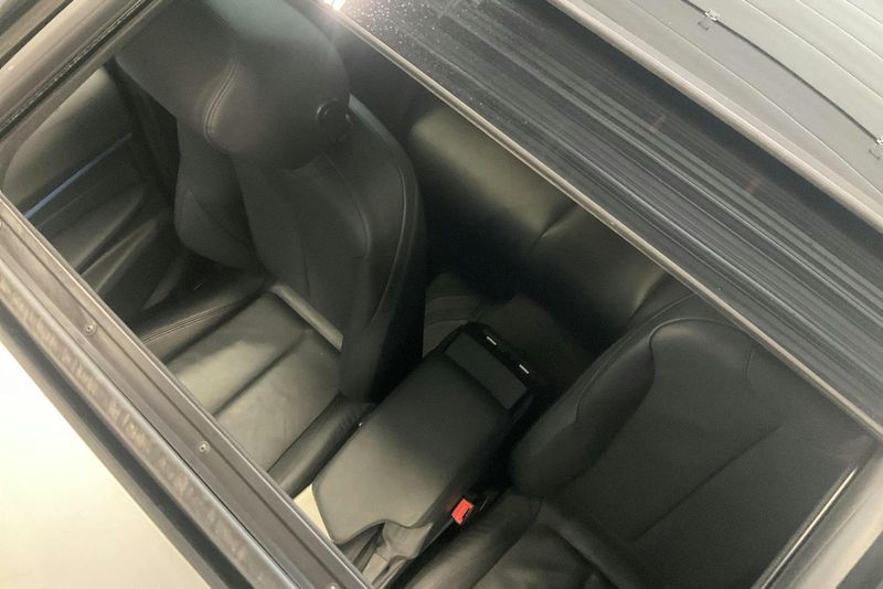 BMW 320 bild 13