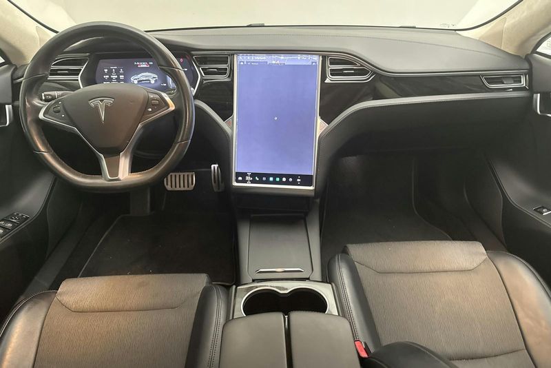 Tesla Model S bild 6