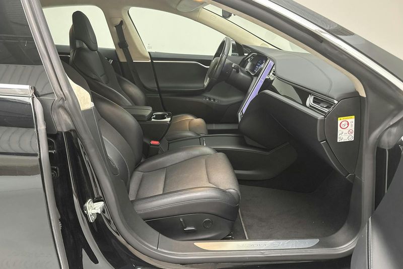 Tesla Model S bild 7