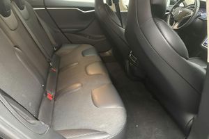Tesla Model S bild 8
