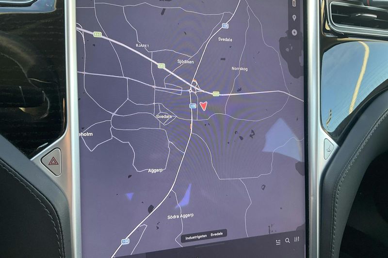 Tesla Model S bild 13