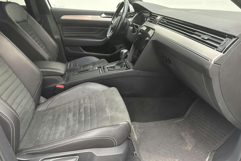 Volkswagen Passat bild 7