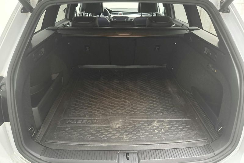 Volkswagen Passat bild 9