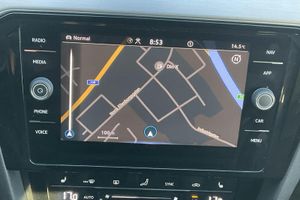 Volkswagen Passat bild 11