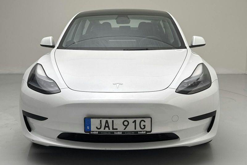 Tesla Model 3 bild 4