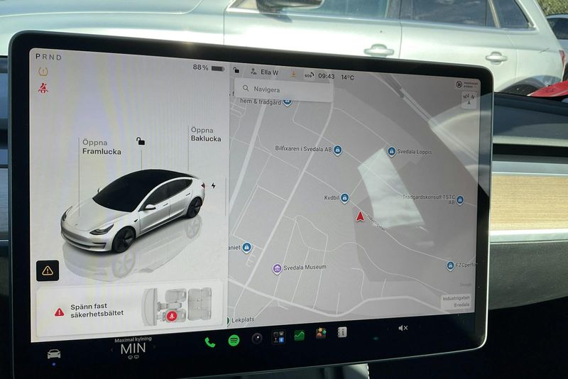 Tesla Model 3 bild 12