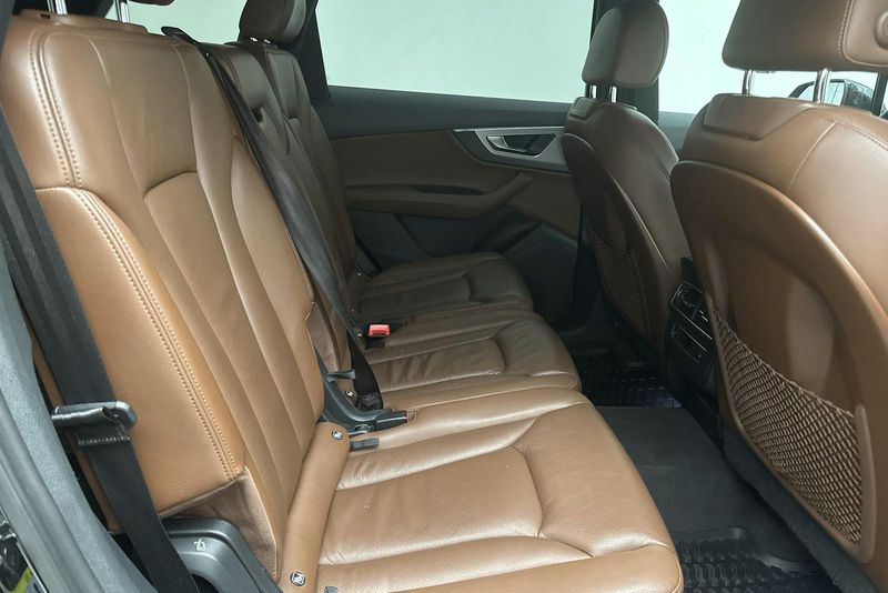 Audi Q7 bild 8