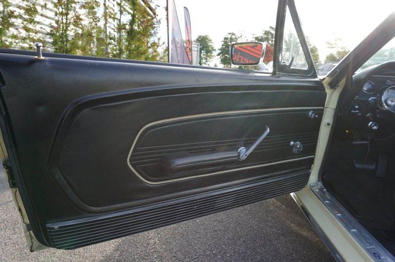 Ford Mustang bild 15