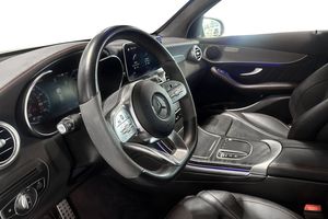 Mercedes GLC300 bild 6