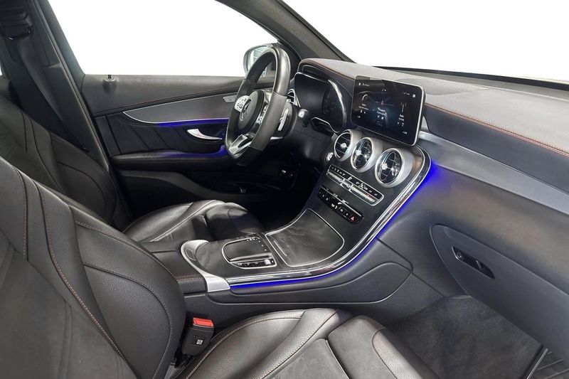 Mercedes GLC300 bild 9