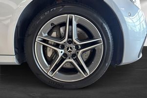 Mercedes E300 bild 11