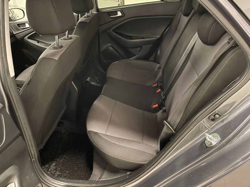 Hyundai i20 bild 4