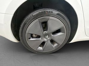 Tesla Model 3 bild 33
