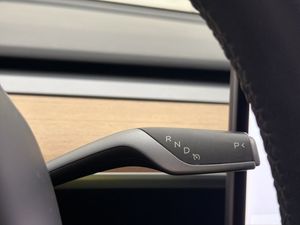 Tesla Model 3 bild 20