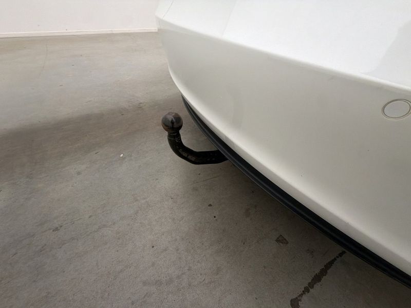 Tesla Model 3 bild 11