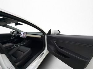 Tesla Model 3 bild 29
