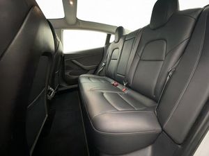 Tesla Model 3 bild 30