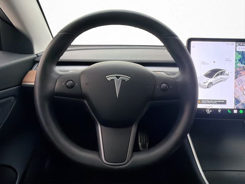 Tesla Model 3 bild 17