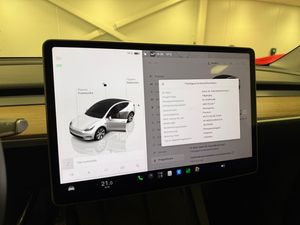 Tesla Model Y bild 18