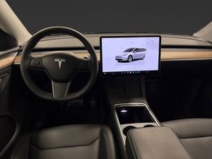 Tesla Model Y bild 12