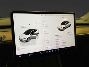 Tesla Model Y bild 17