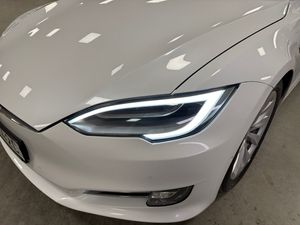 Tesla Model S bild 21
